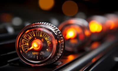Le voyant de pression des pneus sur la Peugeot 207 : Que faire quand il s’allume ?