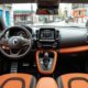 Découvrez l'intérieur de la Twingo 3 : confort, design et technologie pour votre plaisir de conduite