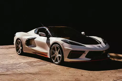 Sportives, hybrides, électriques : ces marques ont tout pour séduire les passi
